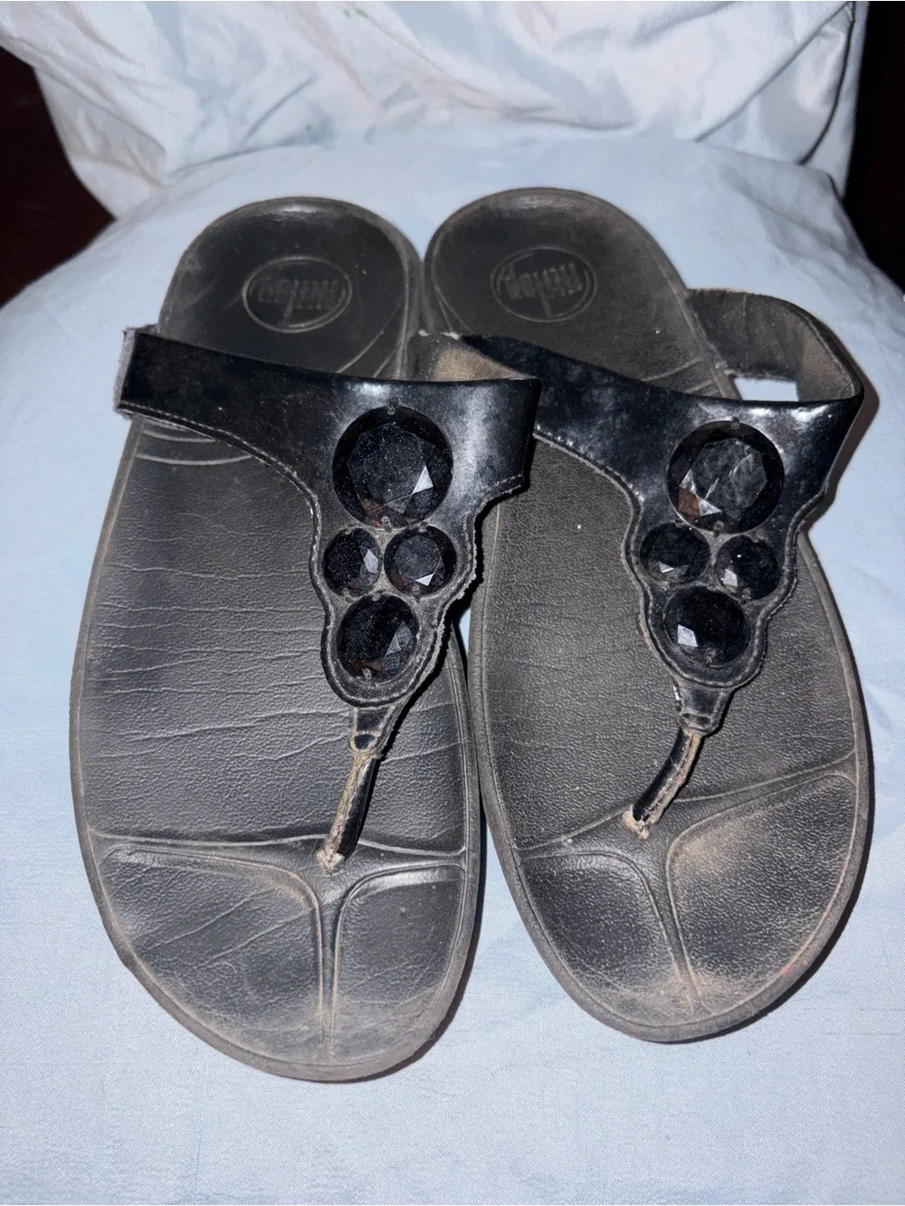 Fitflop Black Jeweled Toe-Post Sandals size 7